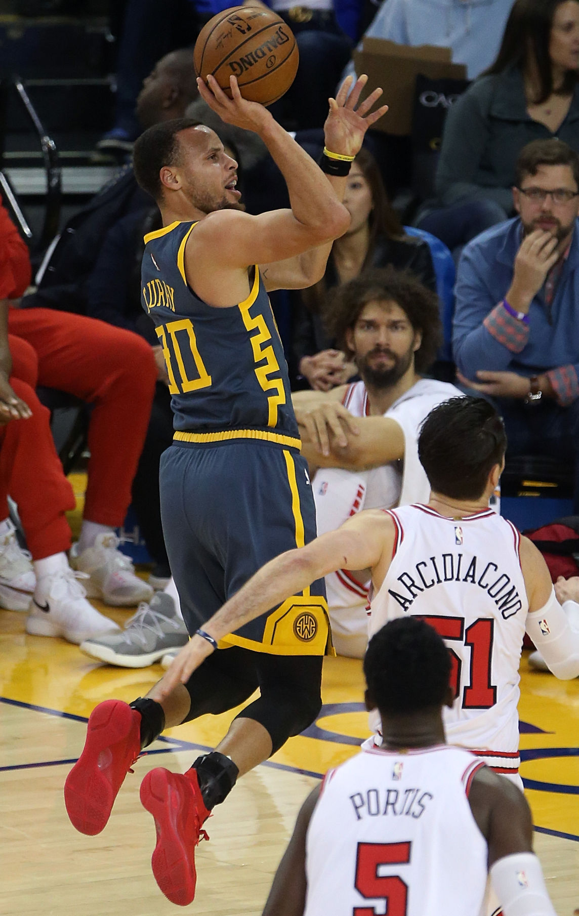 Golden State Warriors 146, Chicago Bulls 109